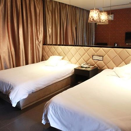 Qing Mu Hotel Xiang Yang Road Chaohu Esterno foto